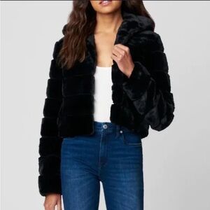 BLANK NYC Superstar Faux Fur Cropped Jacket / Coat Small